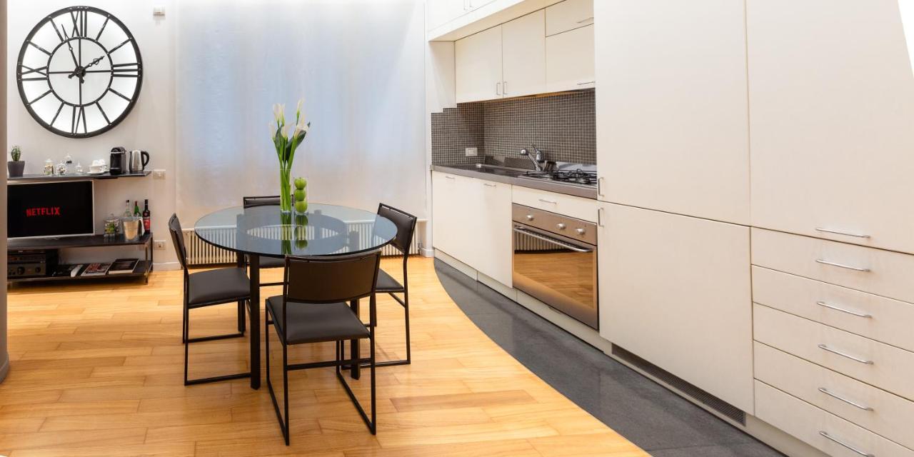 Suite Augustus - Free Parking Genua Exterior foto