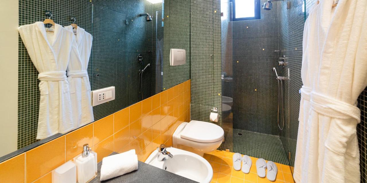 Suite Augustus - Free Parking Genua Exterior foto